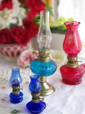 JigsawVintageCo,】アンティークインテリア ガラス製 ミニオイルランプ