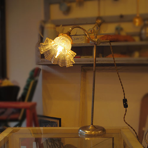 【JigsawVintageCo,】アンティーク照明 フランス製テーブルランプ オパールセントシェード テーブルランプ デスクランプ アトリエ