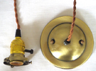 Leviton Brass Finish ソケット（ノブスイッチタイプ）ギャラリー付き　シーリングカバー付き